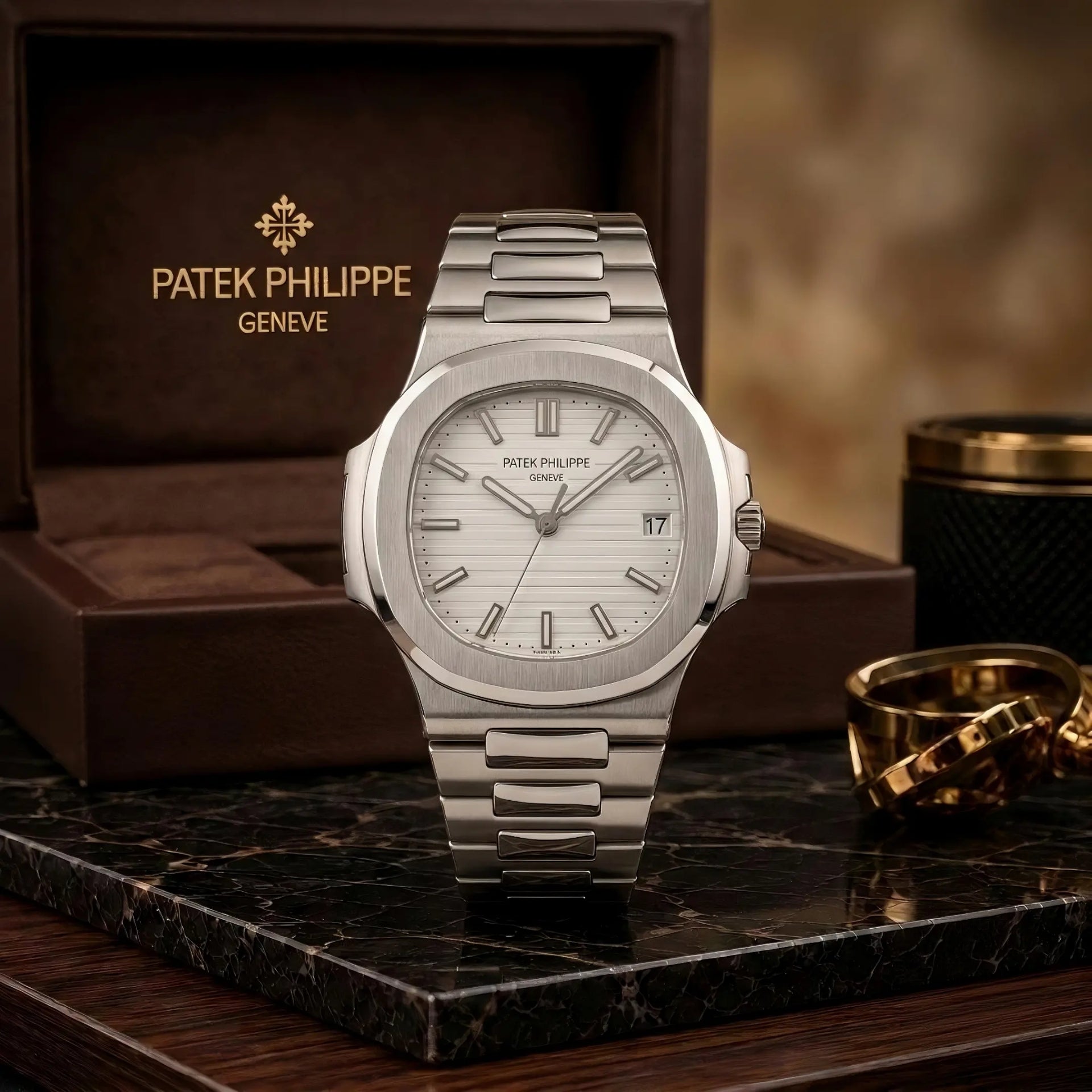 Patek Philippe Nautilus Silver Chain With White Dial With Premium Packaging